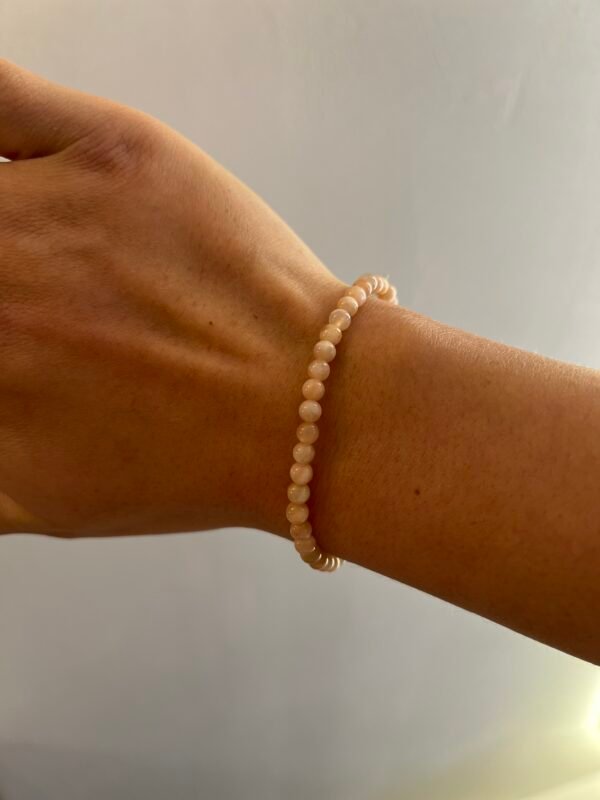 BRACELET EN PIERRE DE LUNE ROSE