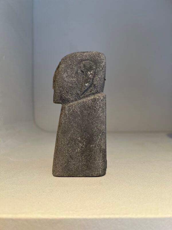 statuette de profil