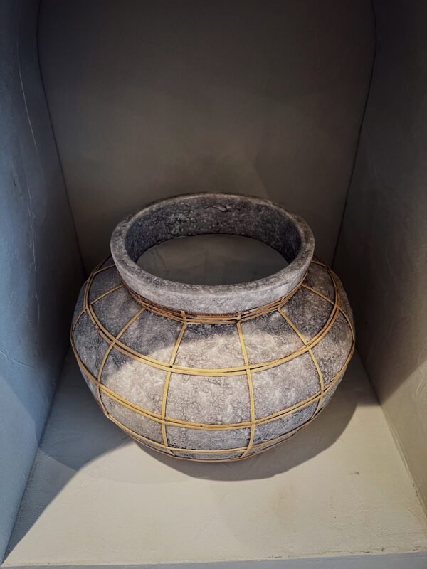 VASE ROTIN #2