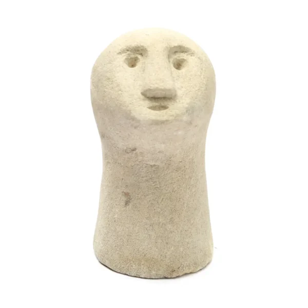 Statuette Protectrice Beige – Gardienne de Sérénité en Pierre Naturelle