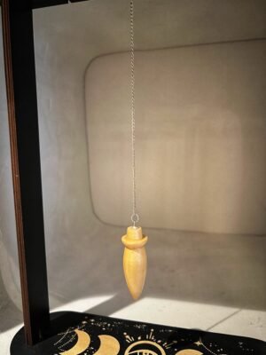 IMG_7102 Pendule en Bois Naturel – Légèreté, Pureté et Équilibre Énergétique